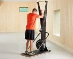 Concept2 SkiErg avec PM5 (noir) et support de sol – Image 3