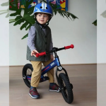 Draisienne MINI 12 pouces Bleue - 3-6 ans, siège ajustable 37–50 cm, pneus caoutchouc, capacité 45 kg – Image 14